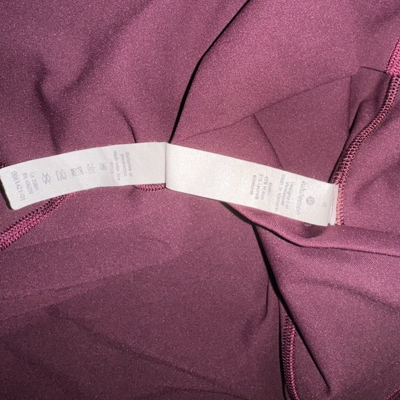LULULEMON SIZE 4 - Picture 2 of 3